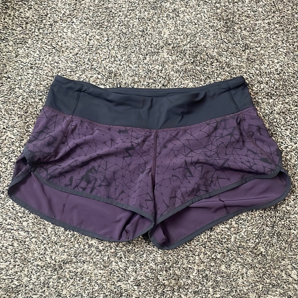 Lululemon athletic shorts with liner